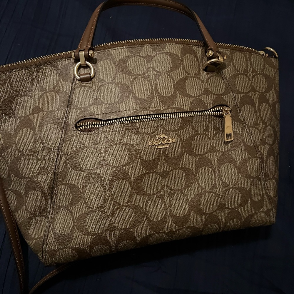 drop for shoulder or crossbody wear